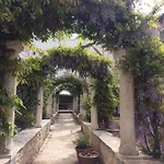 Casa Adele - Dimora Del 1700 Nel Centro Storico Bed & Breakfast 3*