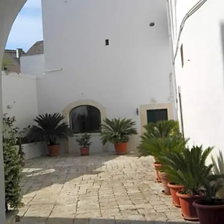 Casa Adele - Dimora Del 1700 Nel Centro Storico 4*