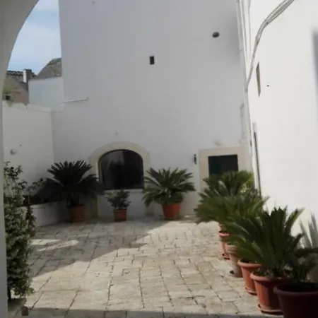 Casa Adele - Dimora Del 1700 Nel Centro Storico 住宿加早餐酒店 3*